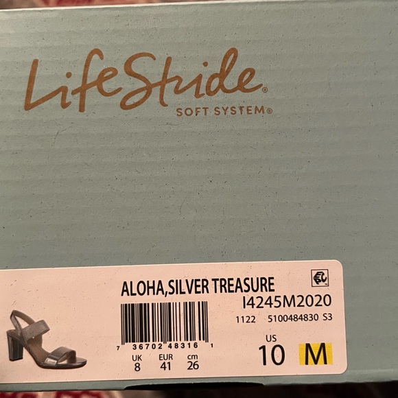 Lifestride size 10 Aloha silver shoes - Picture 2 of 5